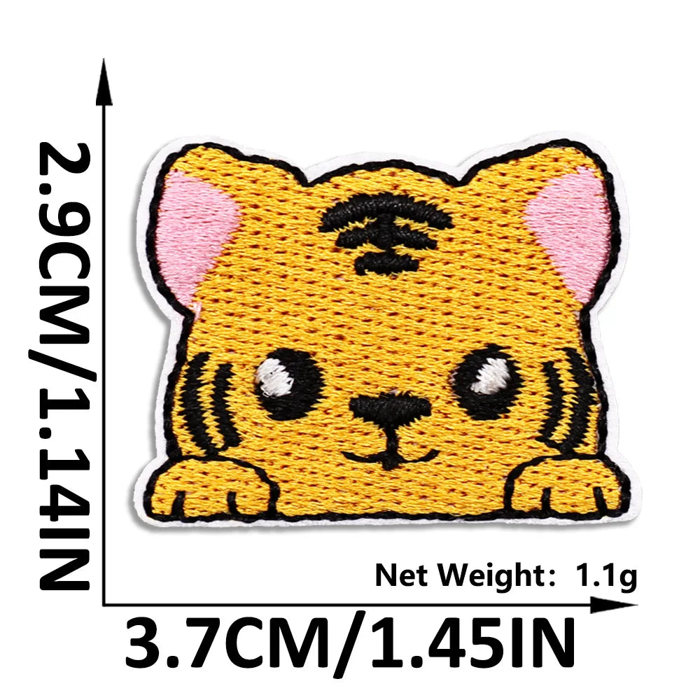 Cat Embroidered Iron-On Patch – Cute Pocket-Sized Appliqué for Clothing & Crafts