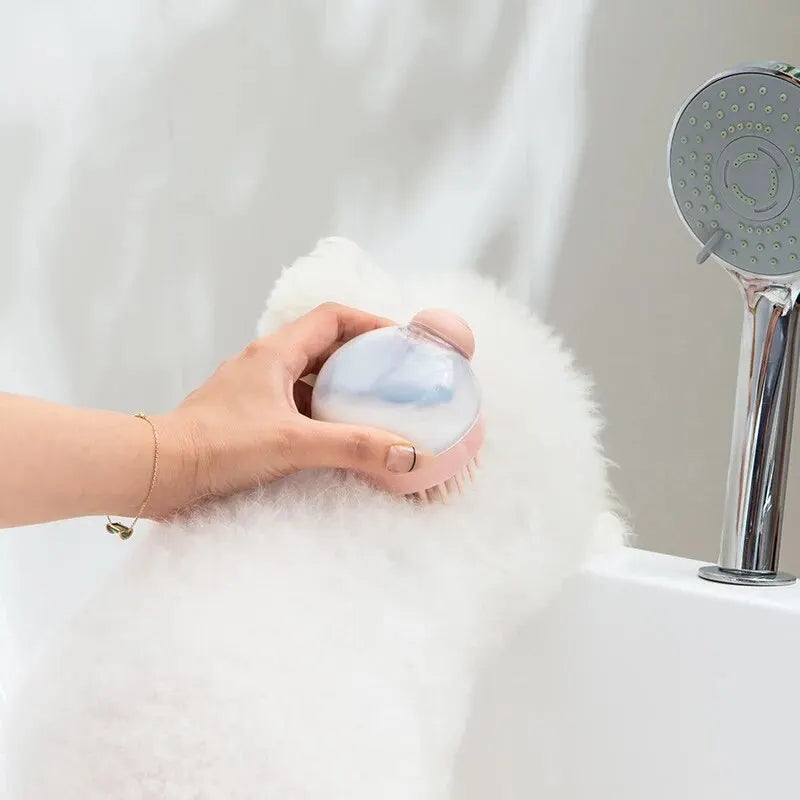 Silikon-Bürste für Haustiere mit Shampoo-Spender