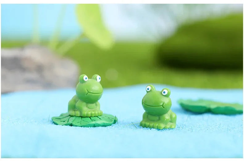 Mini Resin Frog Figurines for Fairy Garden & Terrarium Decor