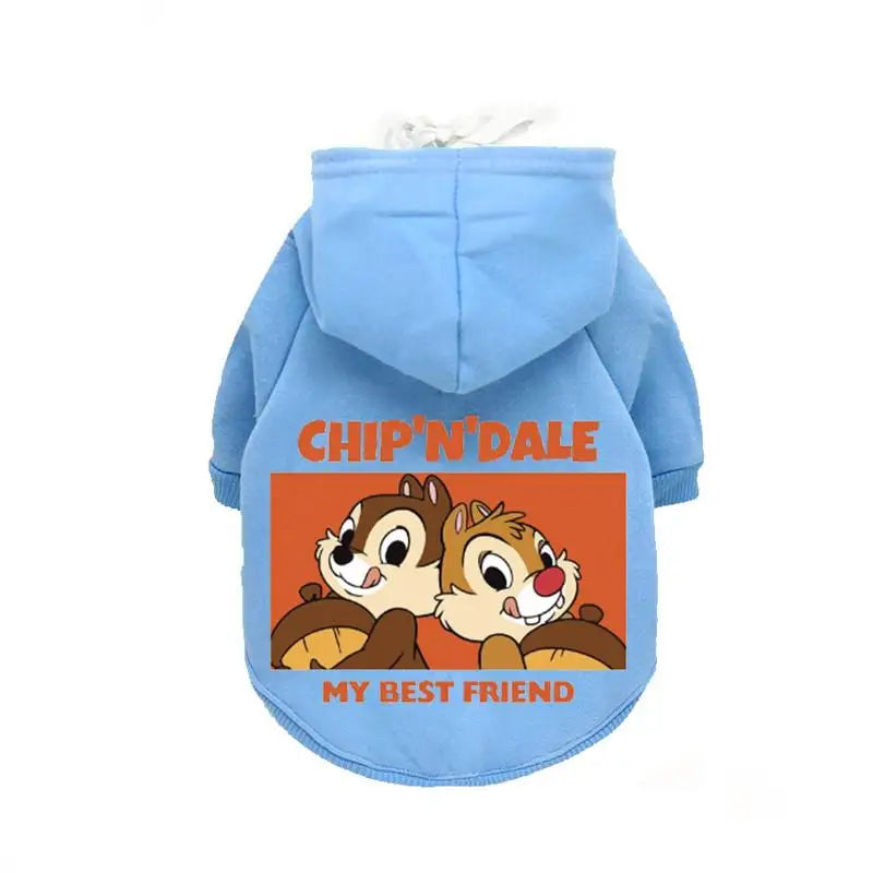 Chaqueta con capucha azul claro con un gráfico de Chip y Dale y el texto Mi Mejor Amigo