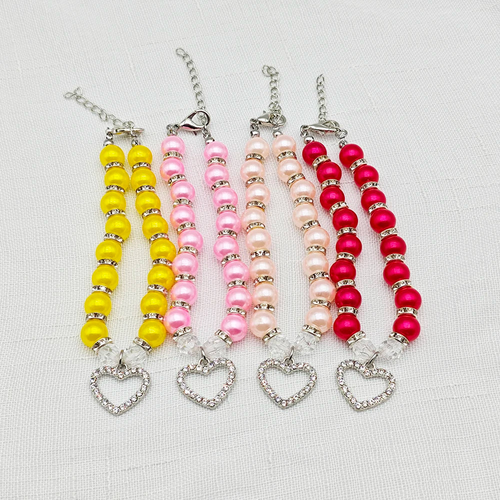 Pearl Pet Necklace with Heart-Shaped Rhinestone Pendant