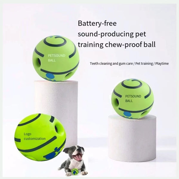 Batteriefreies, hitzebeständiges Spielzeug zum Trainieren von Hunden in Limettengrün neben einem Hund.