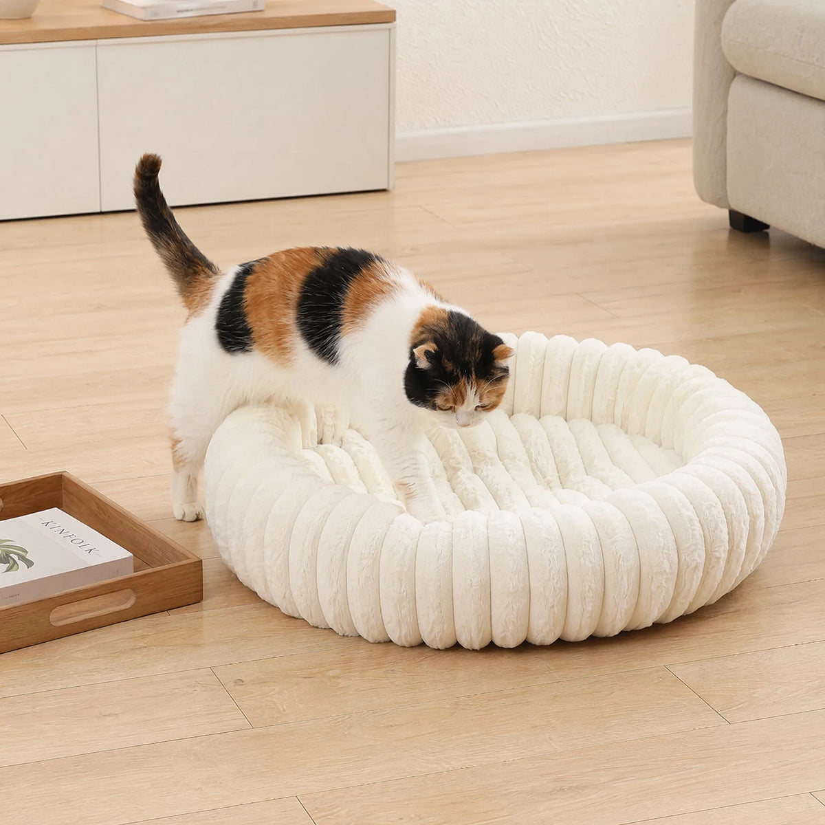 Round Donut Cat Bed - Ultra Soft Plush Pet Nest for Small Dogs and Cats