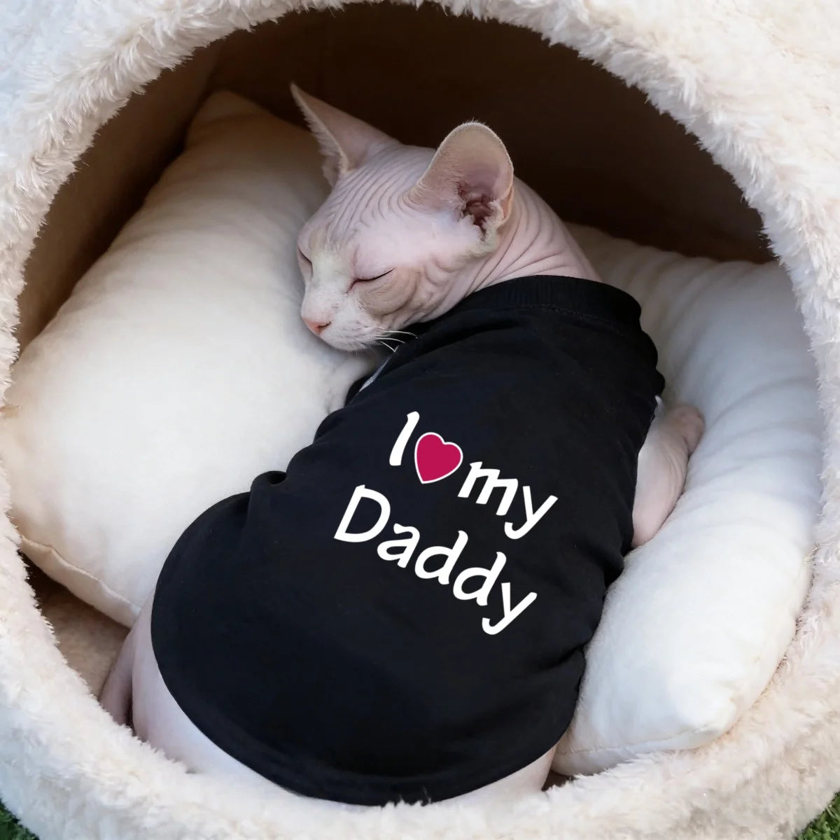 Adorable 'I Love Dad/Mom' Pet Vest for Small Dogs & Cats