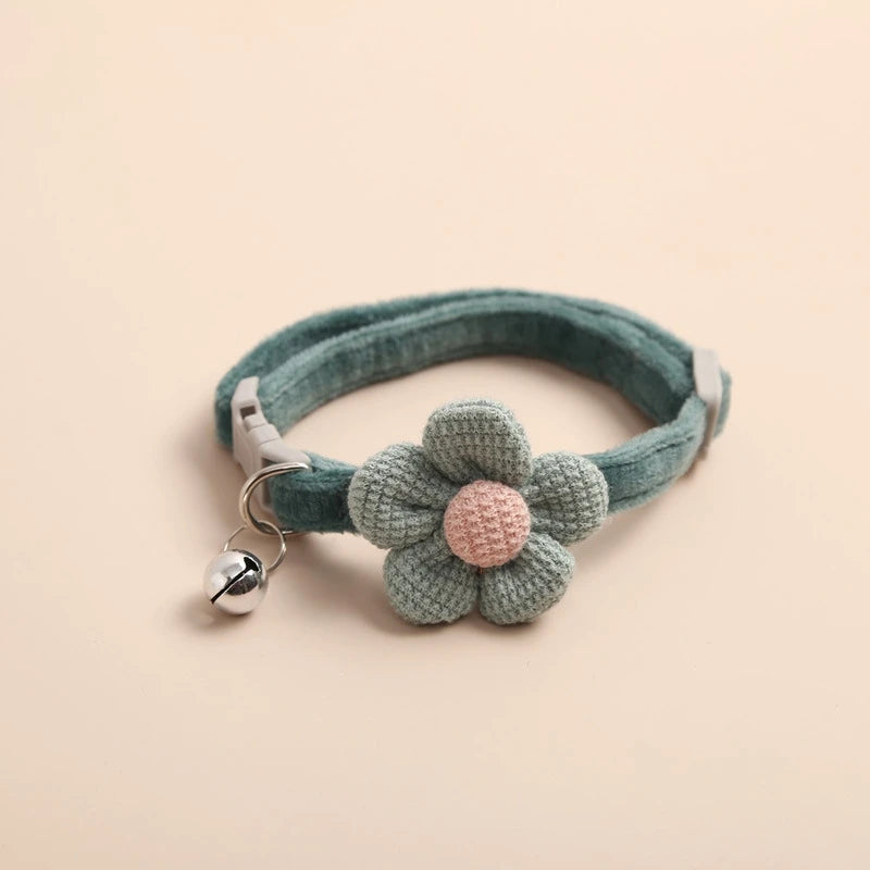 Verstellbares Katzenhalsband mit Glocke und Schleife
