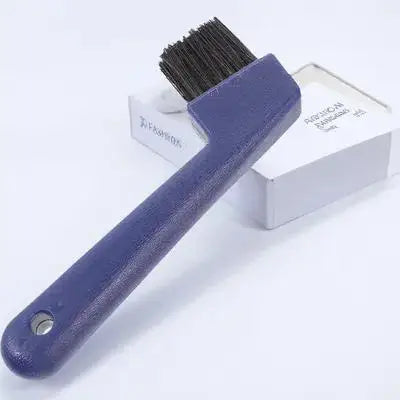 Pioche et Brosse pour Sabots de Cheval Ergonomique