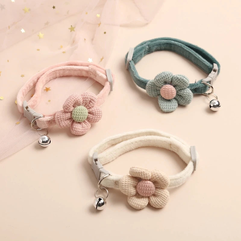 Verstellbares Katzenhalsband mit Glocke und Schleife