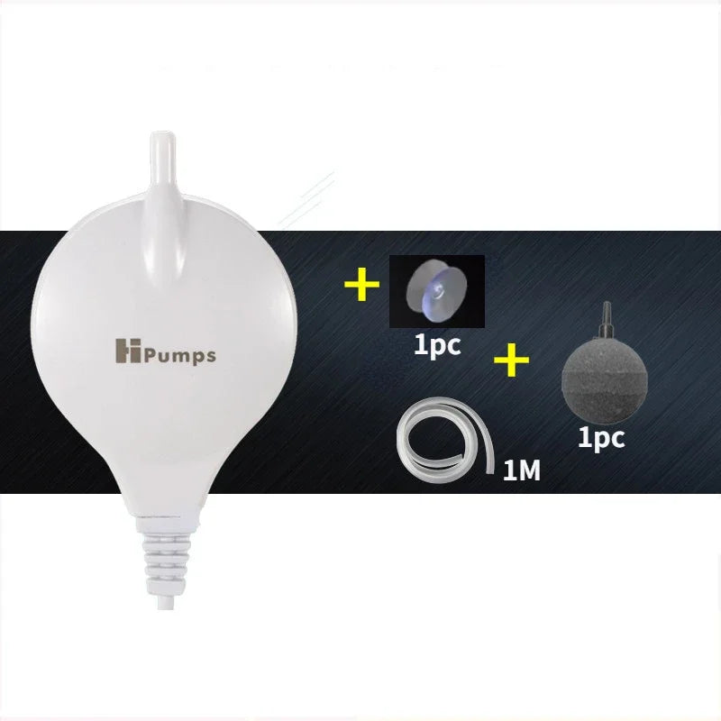 Weiße Mini-Aquarium-Luftpumpe mit Stecker und separater Pumpeneinheit zusammen mit Zubehör