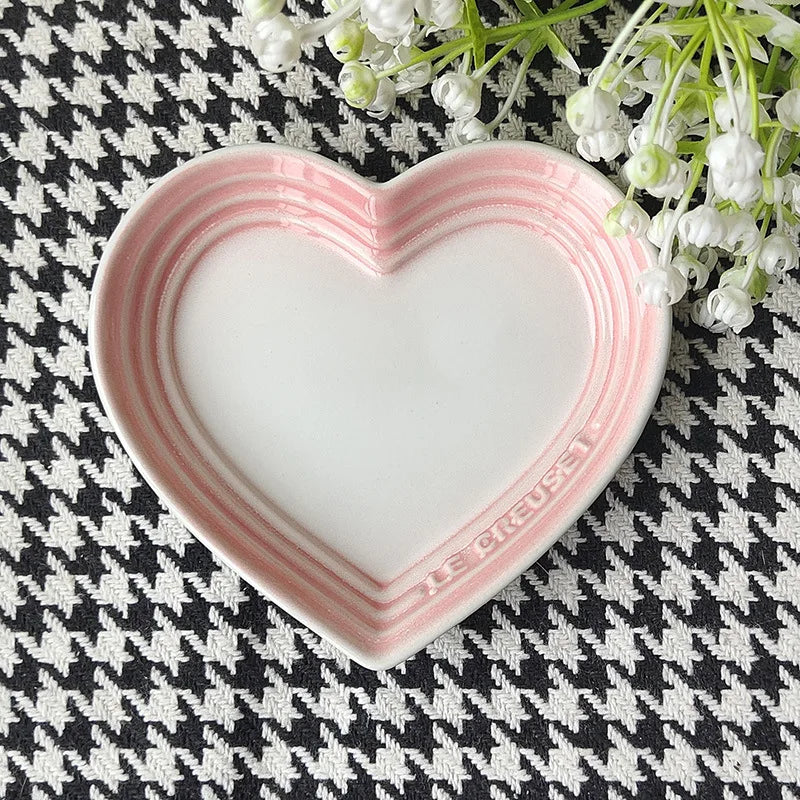 Heart-Shaped Ceramic Pet Bowl – Anti-Vomiting Slow Feeder for Small Cats & Dogs