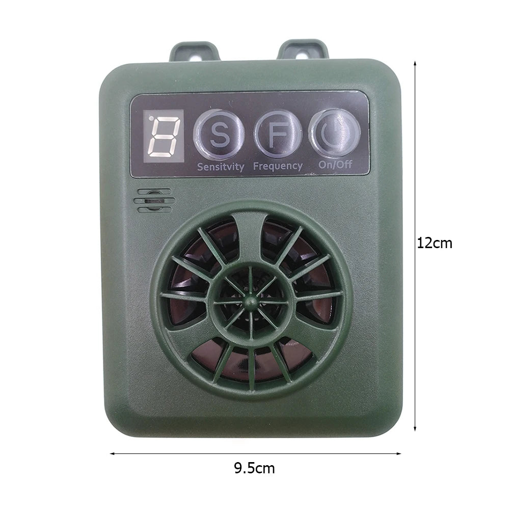 Dispositif électronique anti-aboiement canin ultrasonique vert avec capteur et écran circulaires.