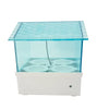 Incubateur digital automatique bleu clair avec couvercle transparent et base blanche.