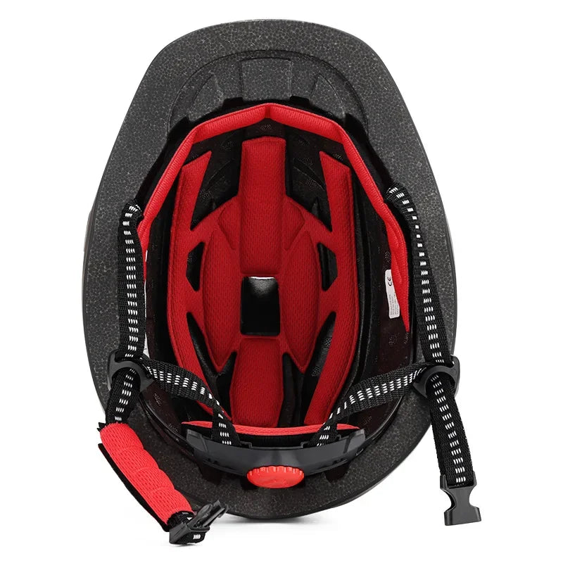 Casco de equitación con visera solar y ventilación ajustable