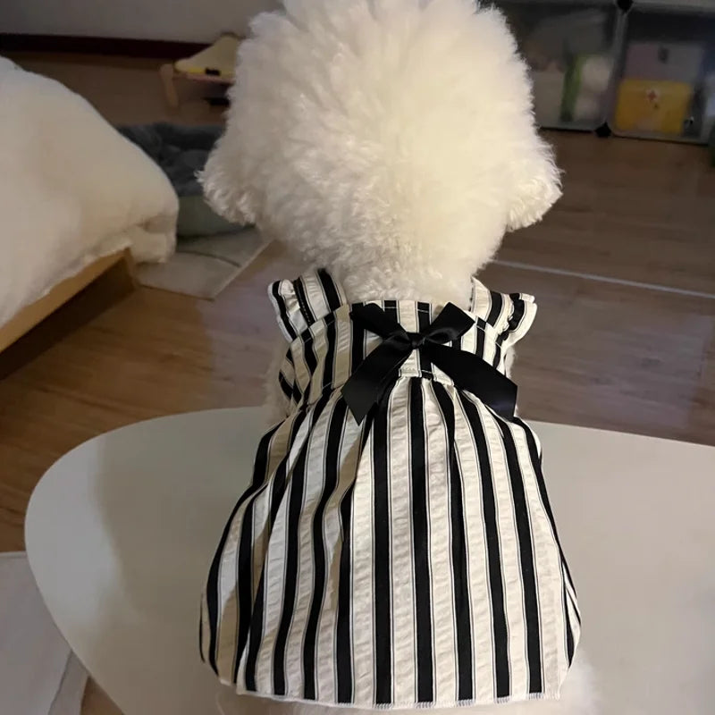 Vestido de algodón a rayas para perros de razas pequeñas