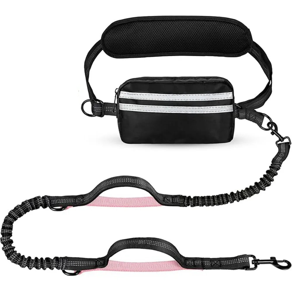 Correa de perro negra retráctil con bolsa de cremallera y agarre rosa.
