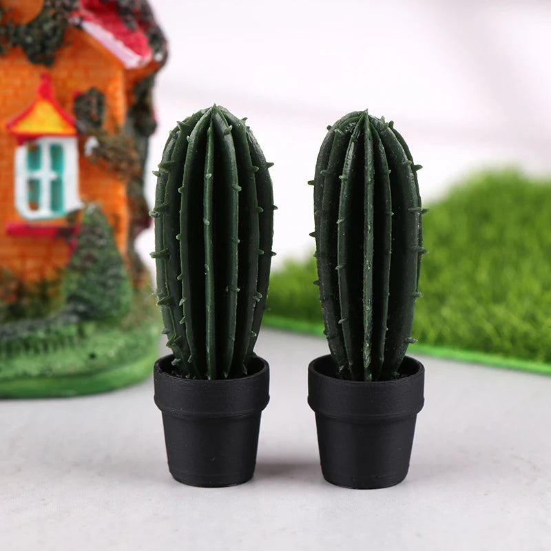 Set of 5 Miniature Potted Plants for Dollhouse Scenes