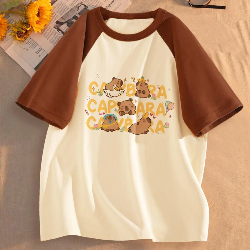 Camiseta Gráfica de Capibara