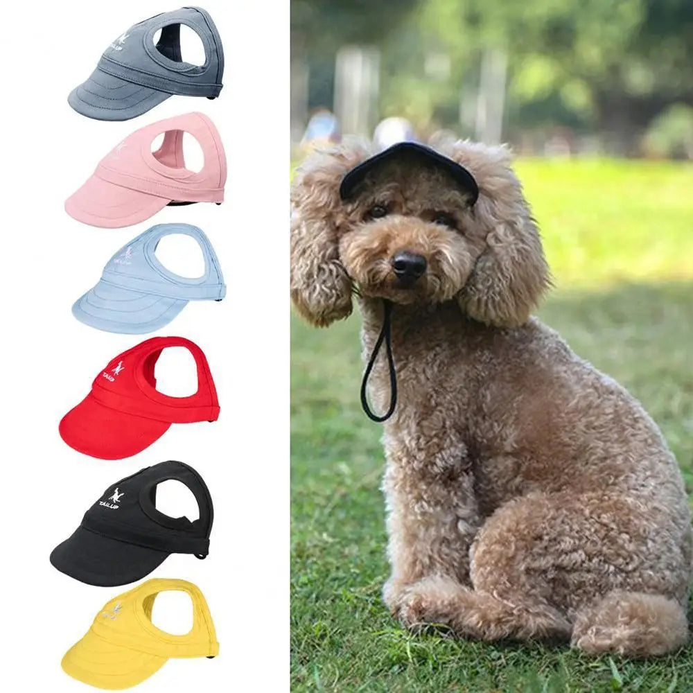 Eine Kollektion von verstellbaren Hundebälle-Caps in verschiedenen Farben wie grau, rosa, blau, rot, schwarz und gelb.