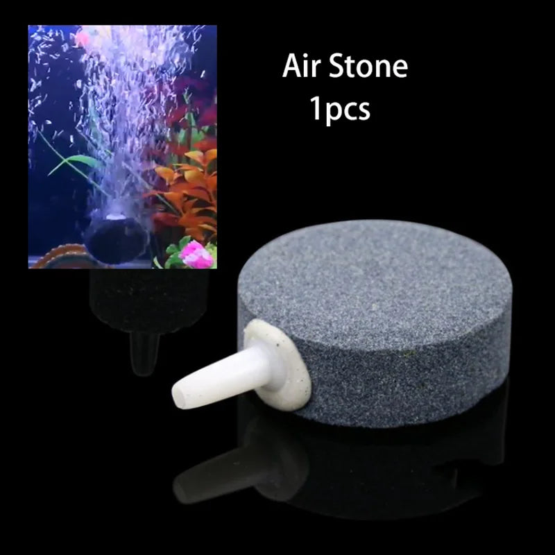 Une seule pierre d'air grise utilisée comme aérateur de bulles pour aquarium.