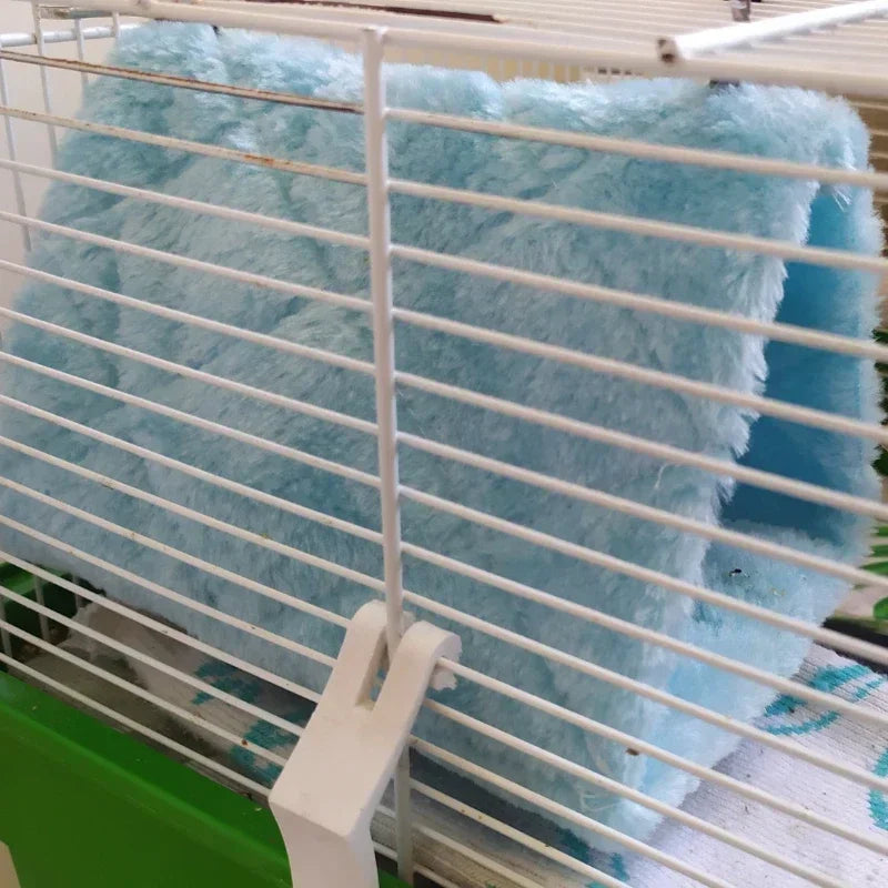 قفص ببغاء مع أريكة مخمل دافئة وكهف معلق للنوم