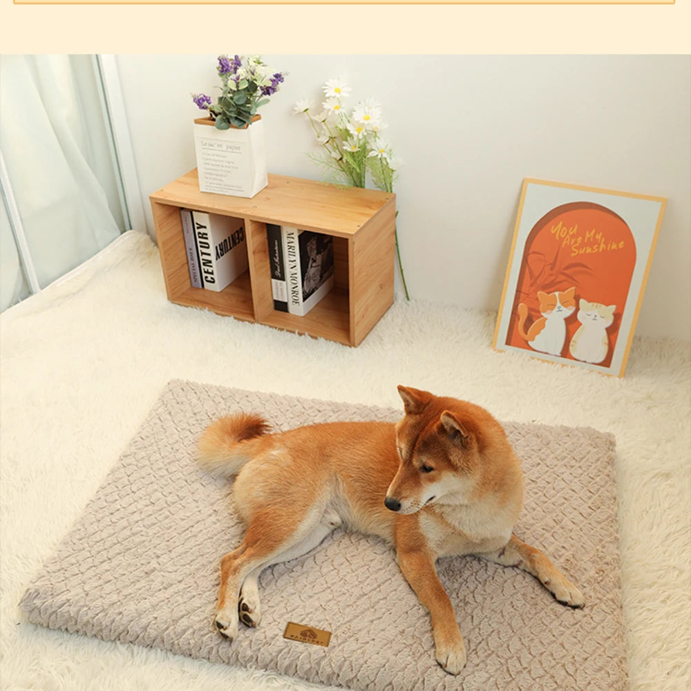 Plush Faux Fur Dog Crate Bed with Non-Slip Bottom
