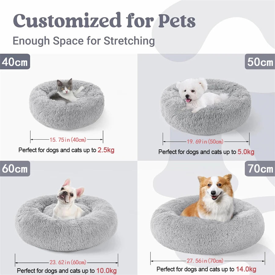 A set of gray plush pet beds for dogs and cats shown in various sizes, with capacity limits indicated.