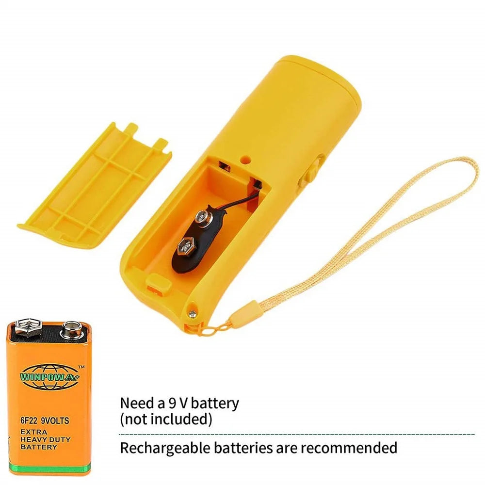 Entraîneur pour chien ultrasonique jaune et lampe torche avec batterie et câble de charge