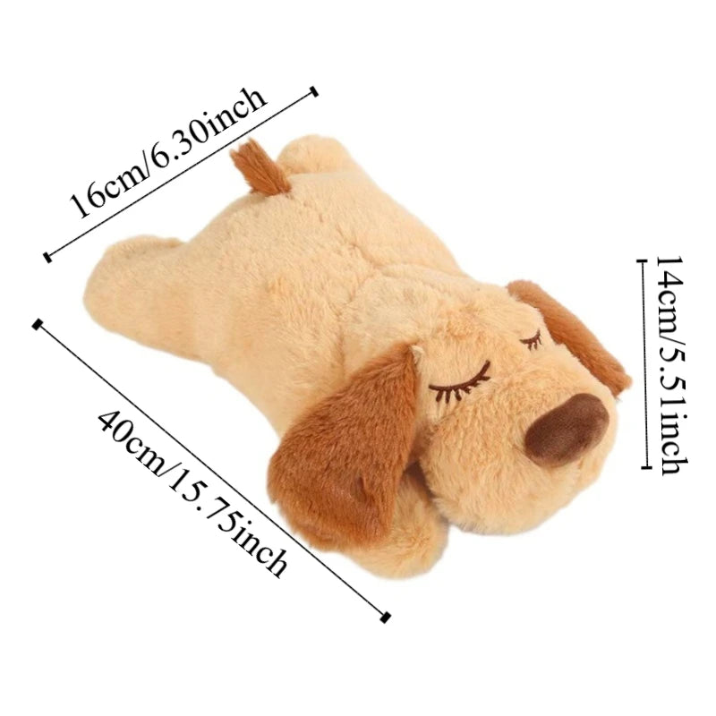 Hundförmiges Fidget-Spielzeug in hellem Tan, mit flachen Ohren und Schnauze, von oben gezeigt.