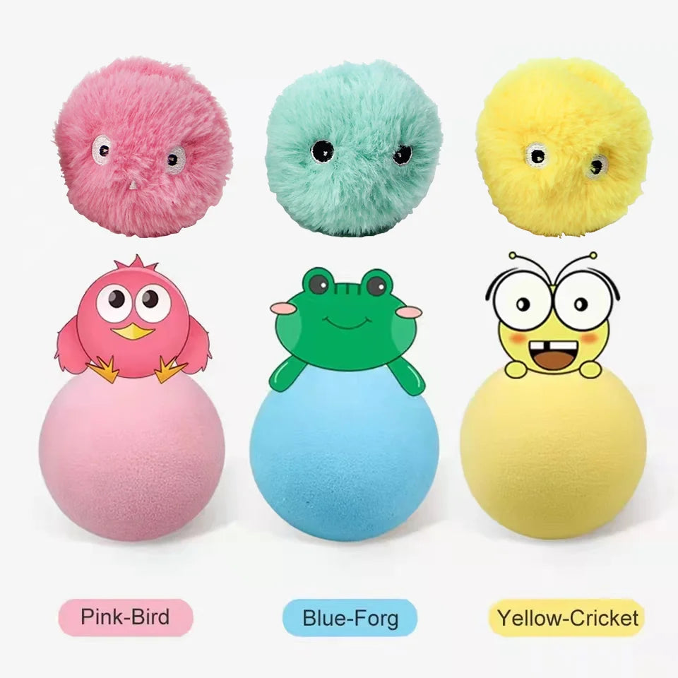 Trois peluches : un oiseau rose, une grenouille bleue et une grémillon jaune.
