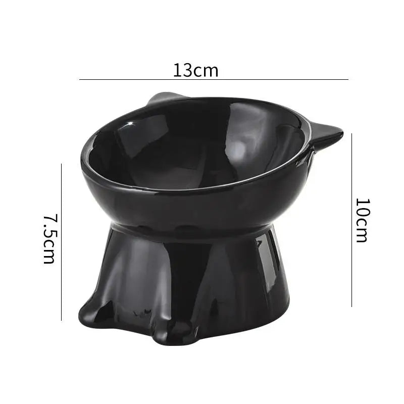 Black elevated slanted cat bowl with an anti-tip base.