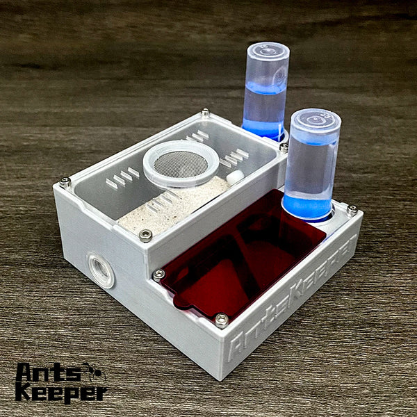 Fourmière Compacte avec Distributeur d'Eau Intégré