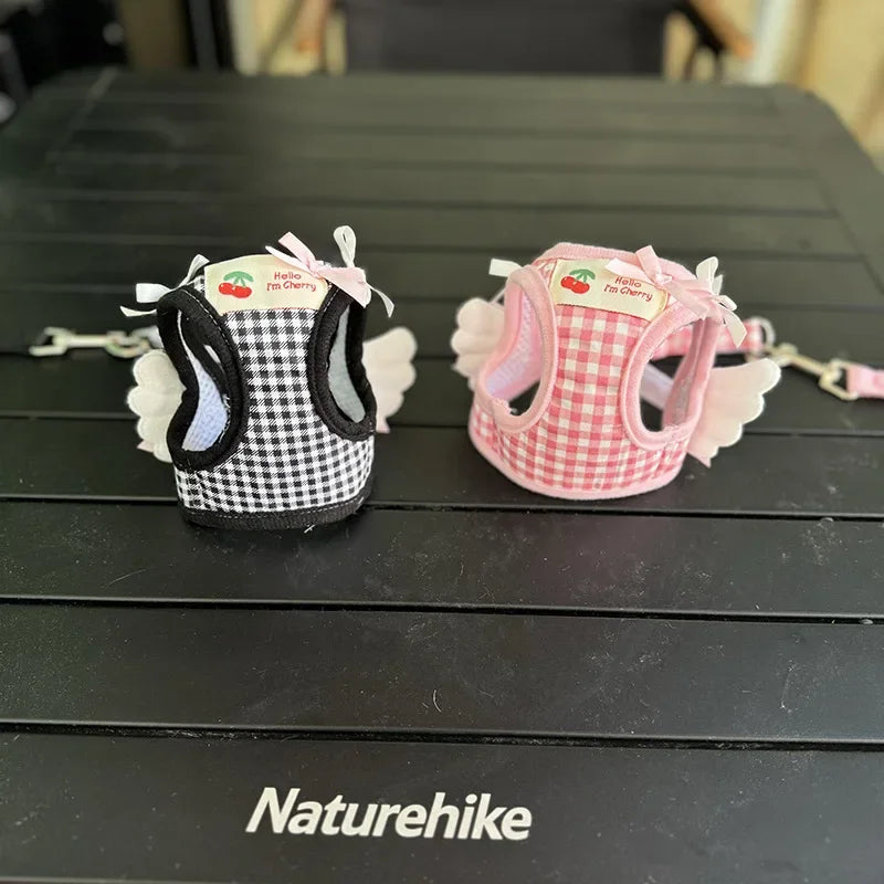 Hundegeschirr- und Leinen-Set mit Erdbeer-Motiv