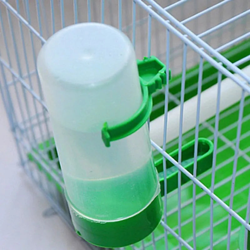 Automatischer Wassernapf mit Futterautomat