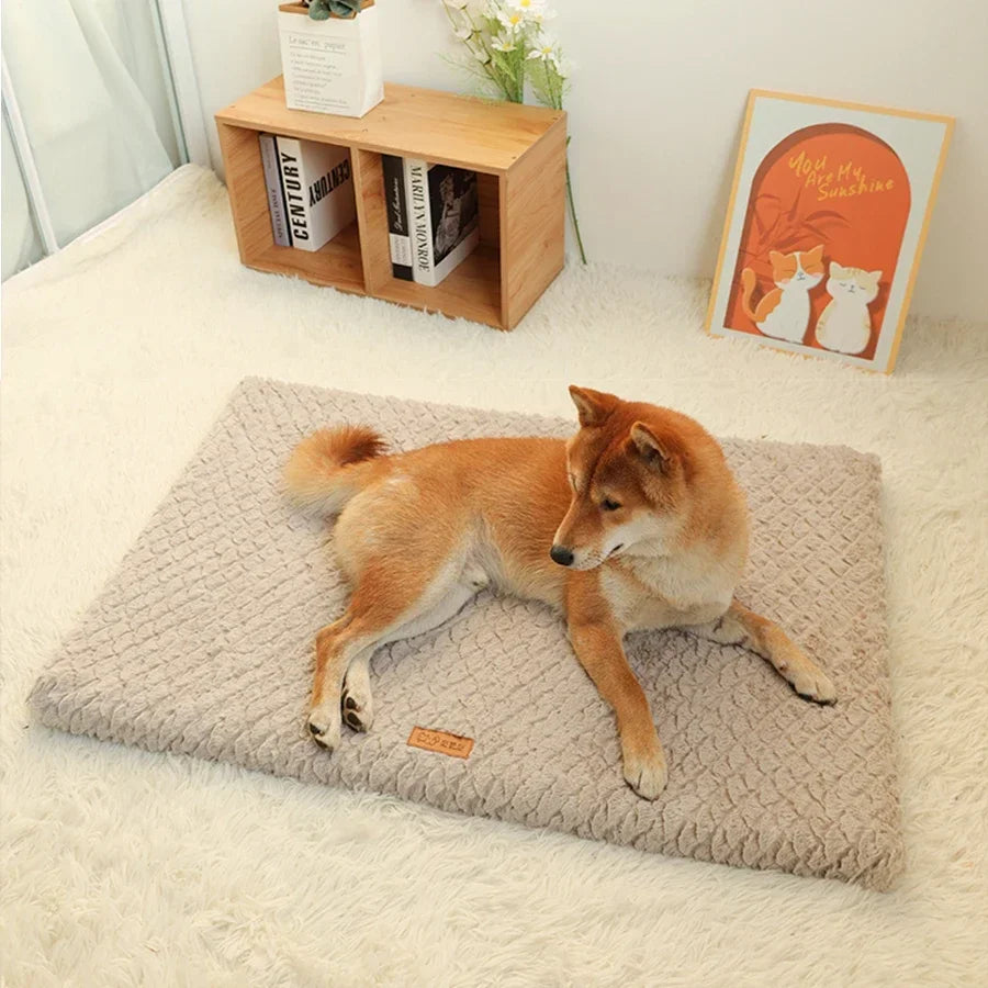 Cozy Winter Pet Bed with Washable Cover