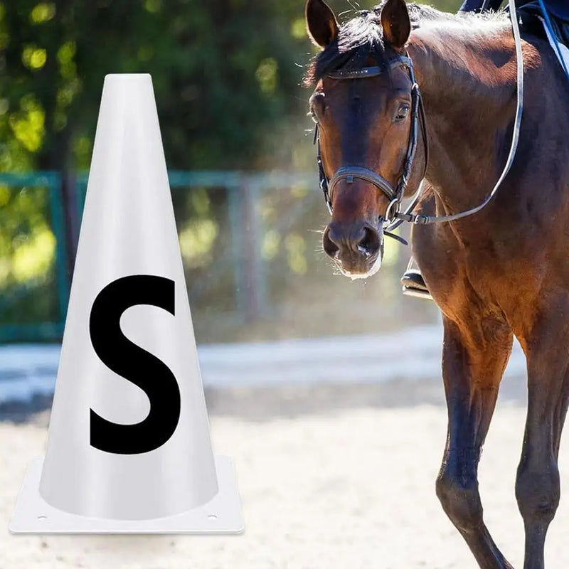 حواجز تدريب الخيول بالحروف للدريساج