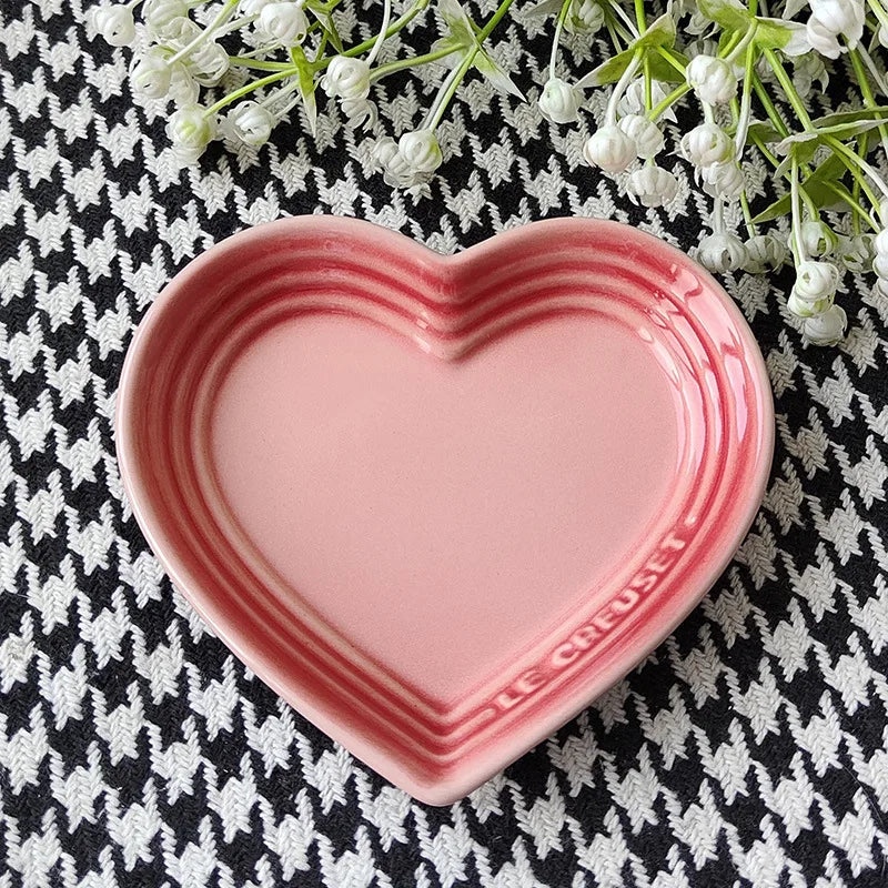 Heart-Shaped Ceramic Pet Bowl – Anti-Vomiting Slow Feeder for Small Cats & Dogs