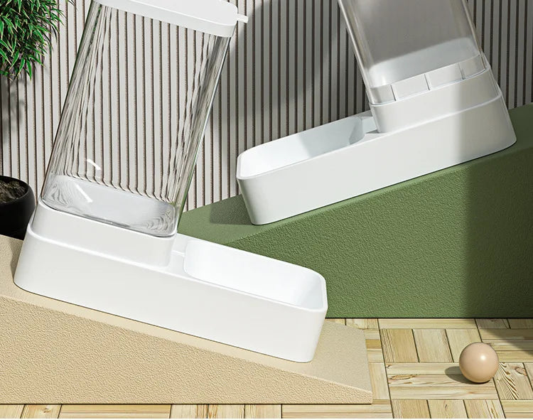 Schwerkraft-Futter- & Wasserspender für Haustiere