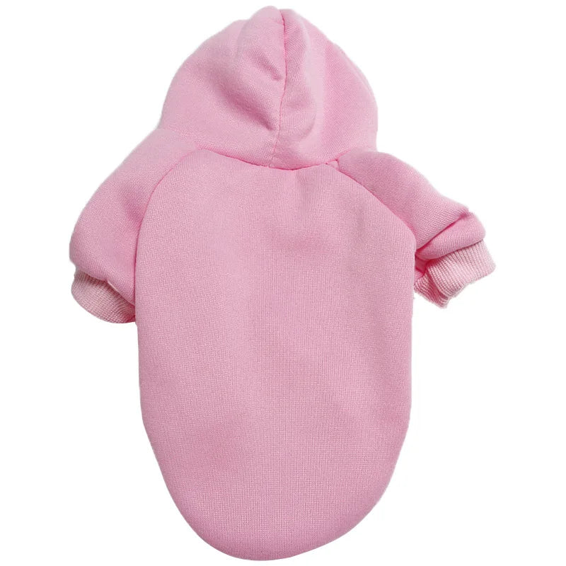 Pull gris clair douillet à capuche et poche pour petits animaux.