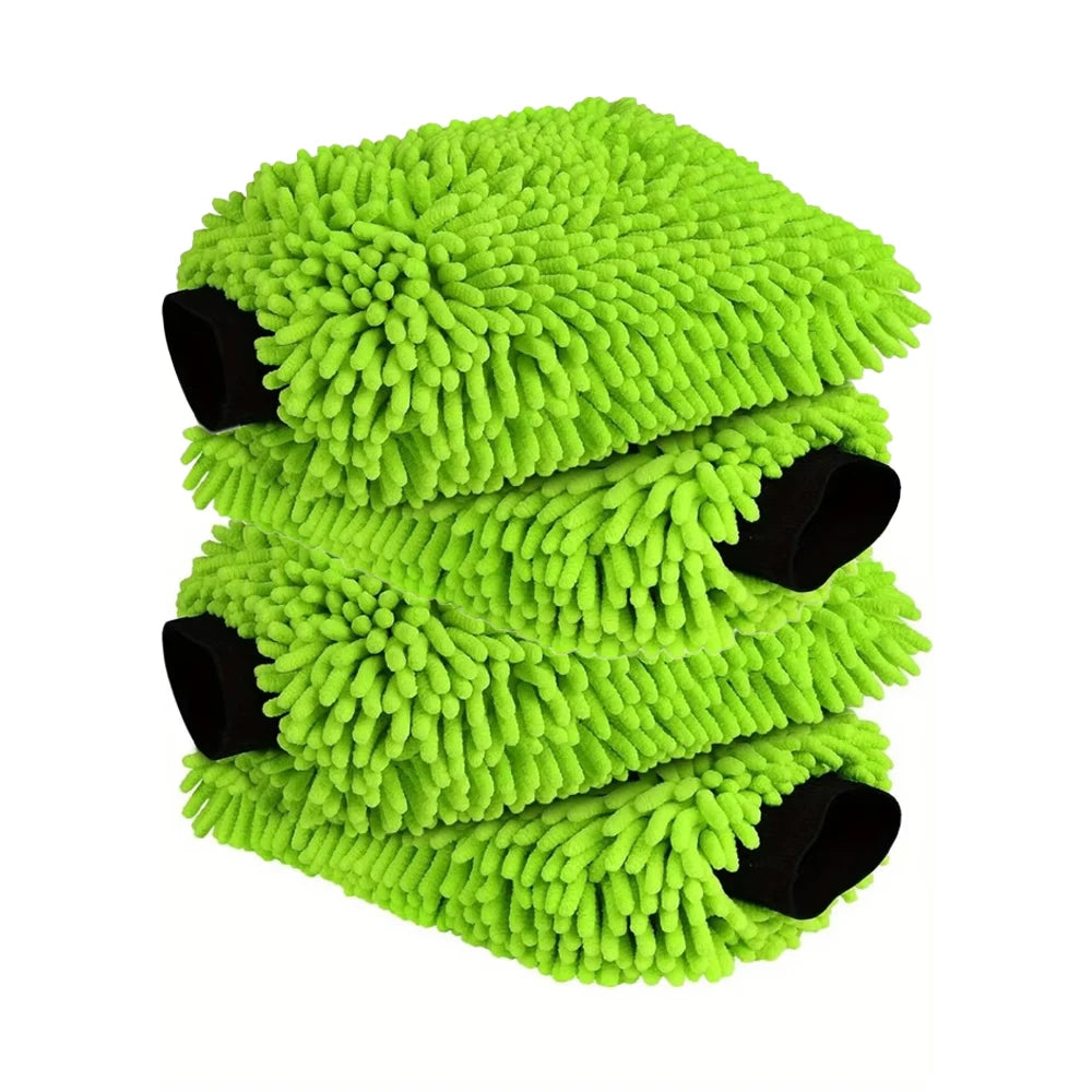 Una pila de guantes de lavado de coches de chenilla de microfibra verde lima brillante.