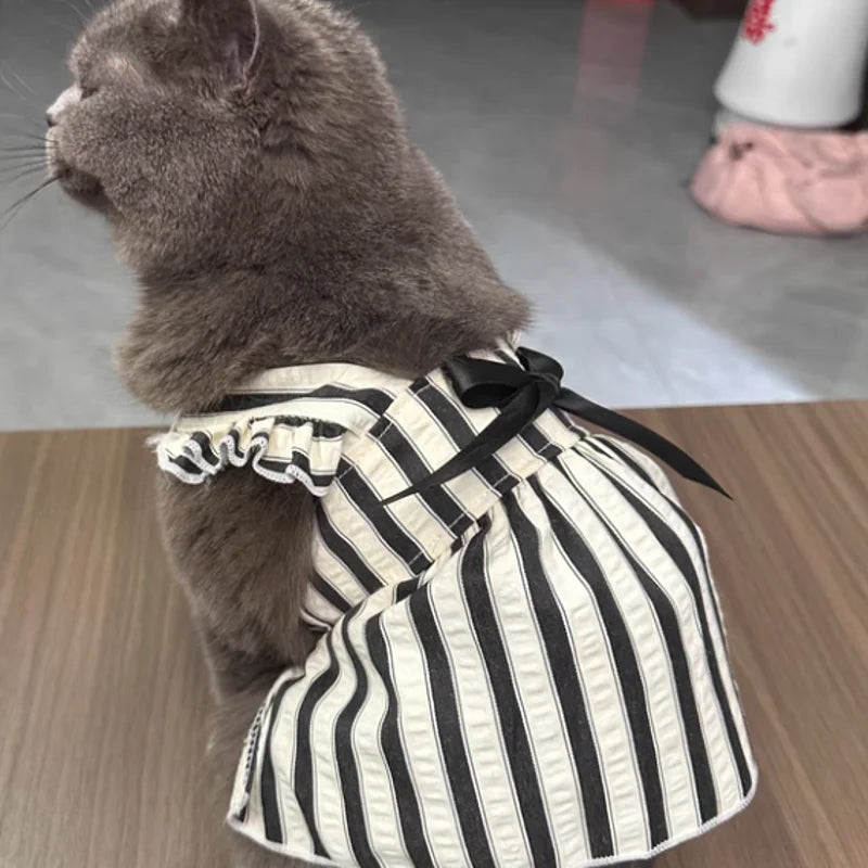 Vestido de algodón a rayas para perros de razas pequeñas