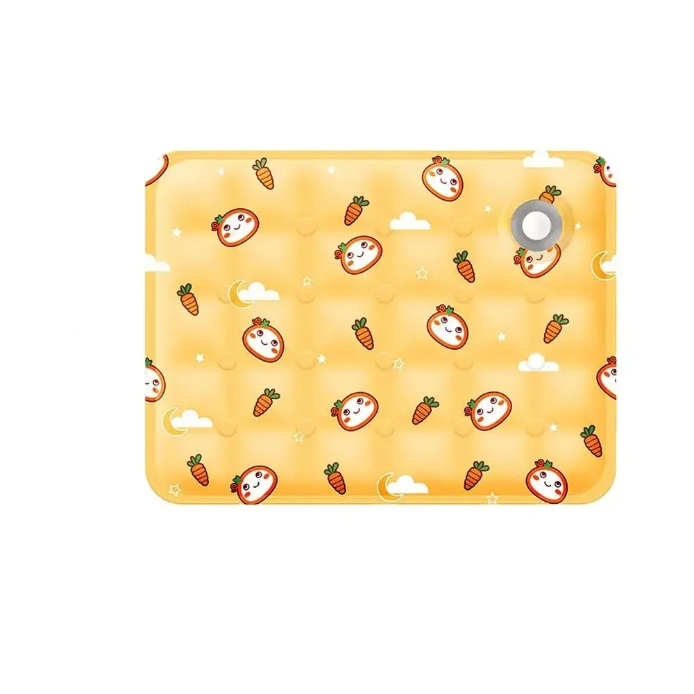 Lit rafraîchissant en gel jaune à motifs de visages mignons et de nuages pour chats et chiens.