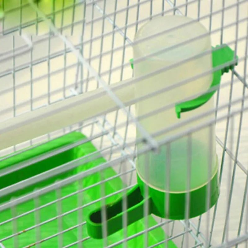 Automatischer Wassernapf mit Futterautomat