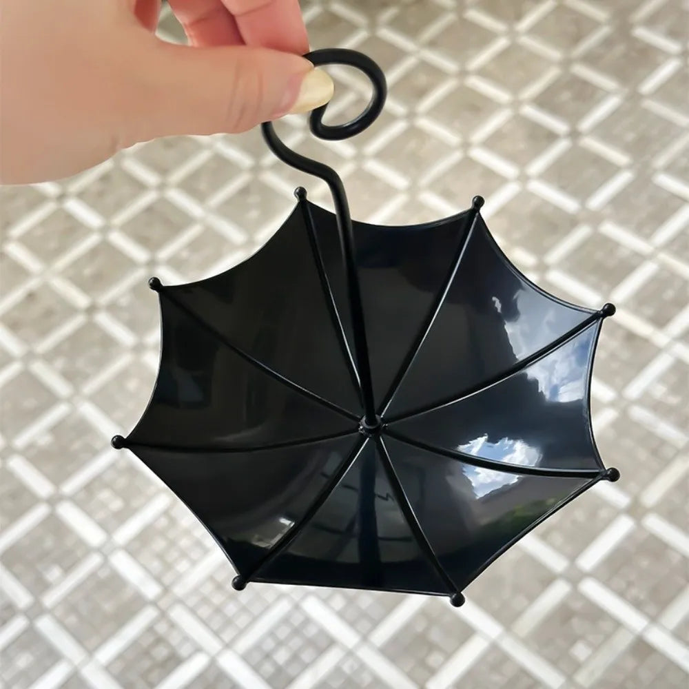 Umbrella-Shaped Hanging Bird Feeder with Leak-Resistant Design