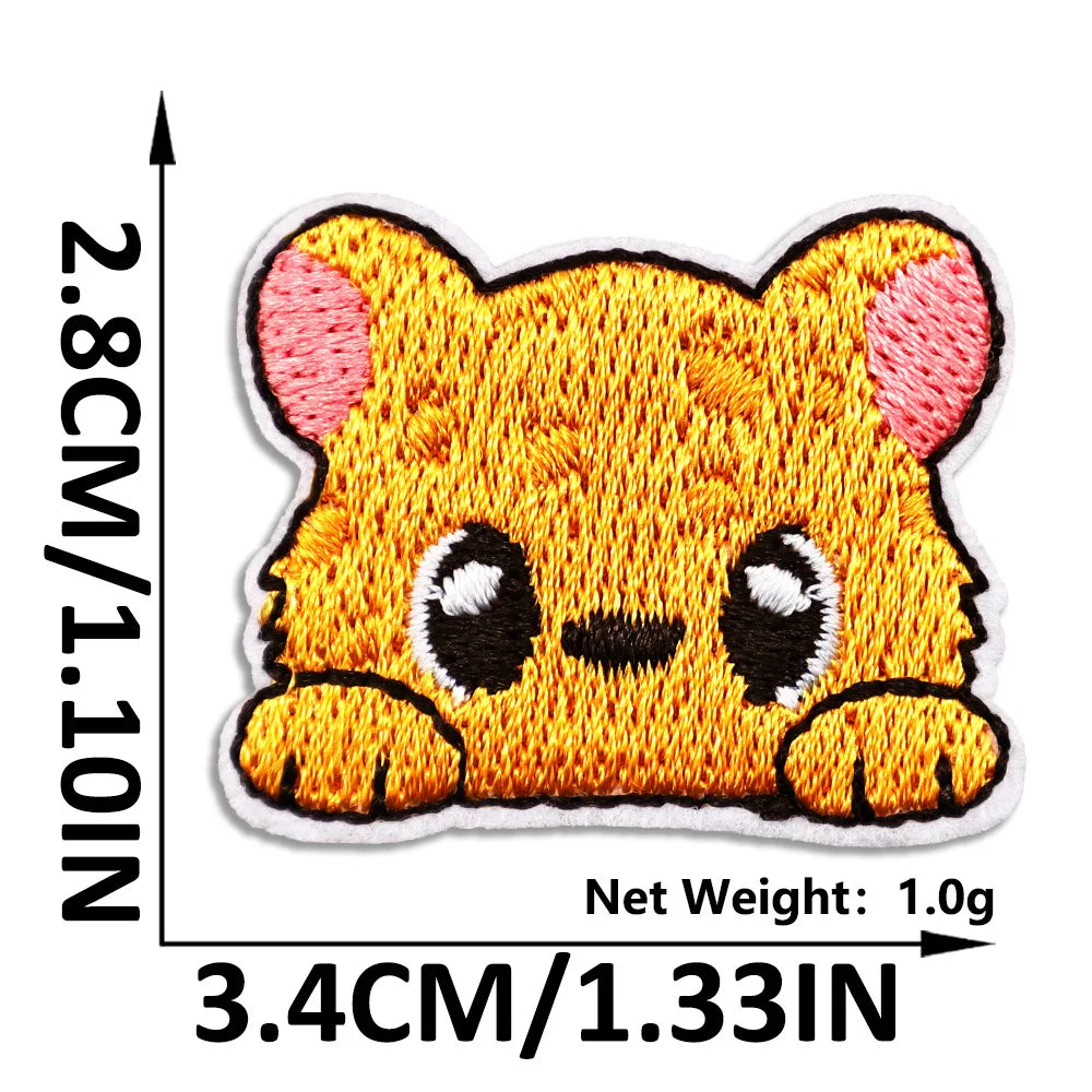 Cat Embroidered Iron-On Patch – Cute Pocket-Sized Appliqué for Clothing & Crafts