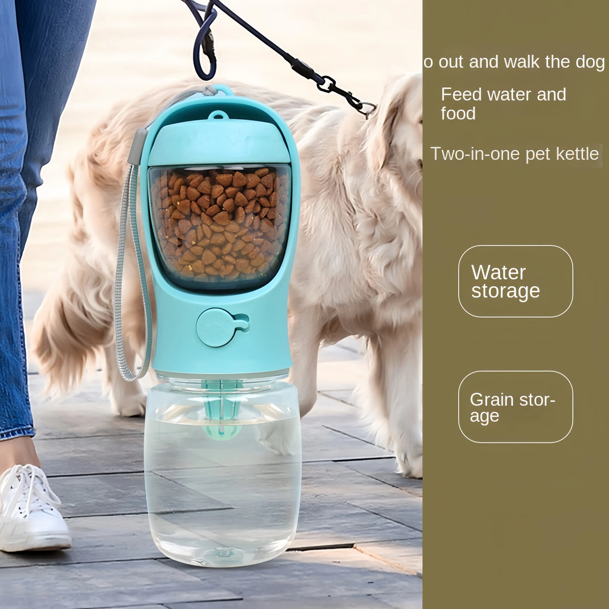 Eine hellblaue portable Haustierflasche mit Futter- und Wasserbehälter, getragen von einem Hund.