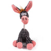 Jouet en peluche fait main ressemblant à la tête d'un cheval avec des oreilles roses et un corps gris, utilisé comme jouet à 