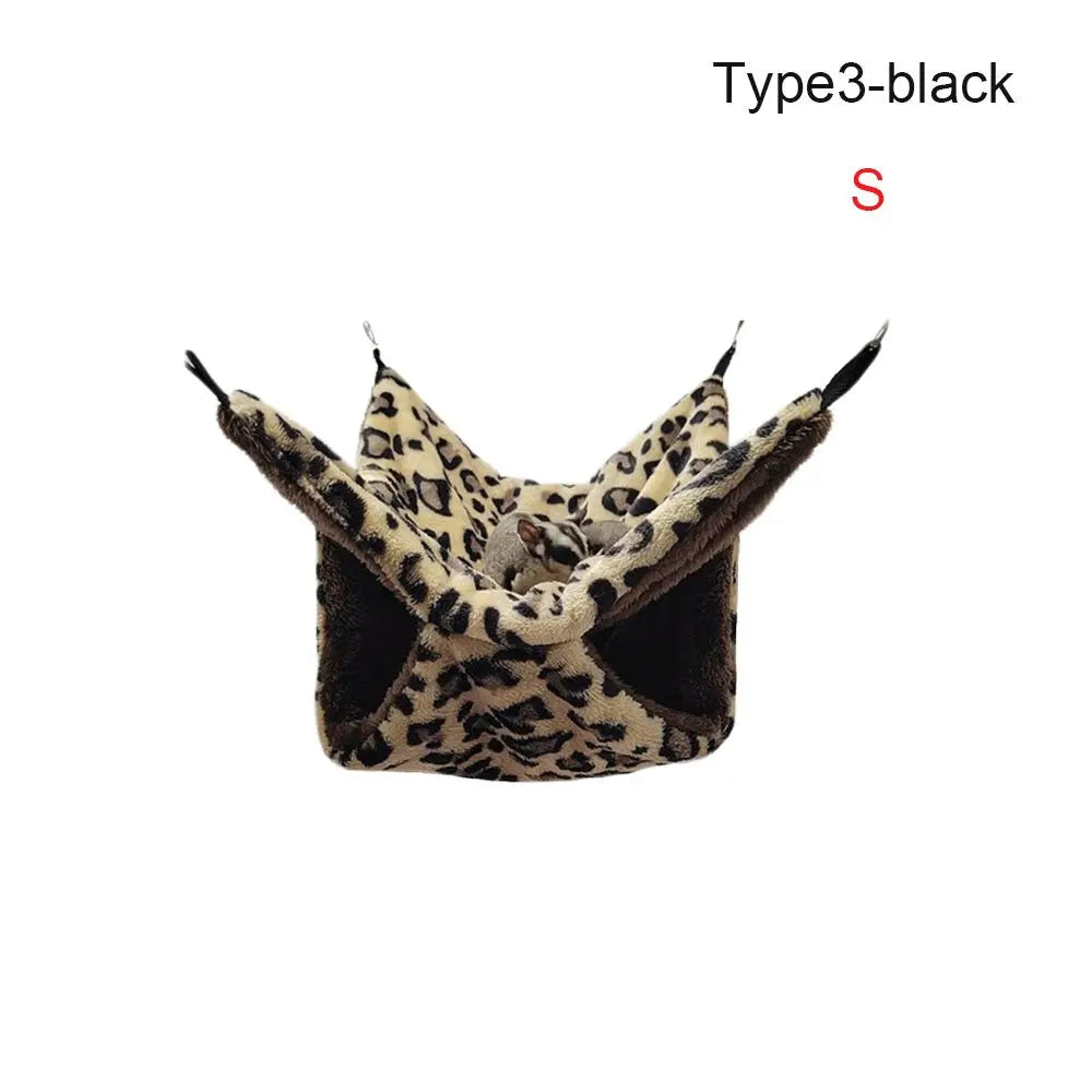Kleine schwarze Kuschelhängematte für Haustiere.