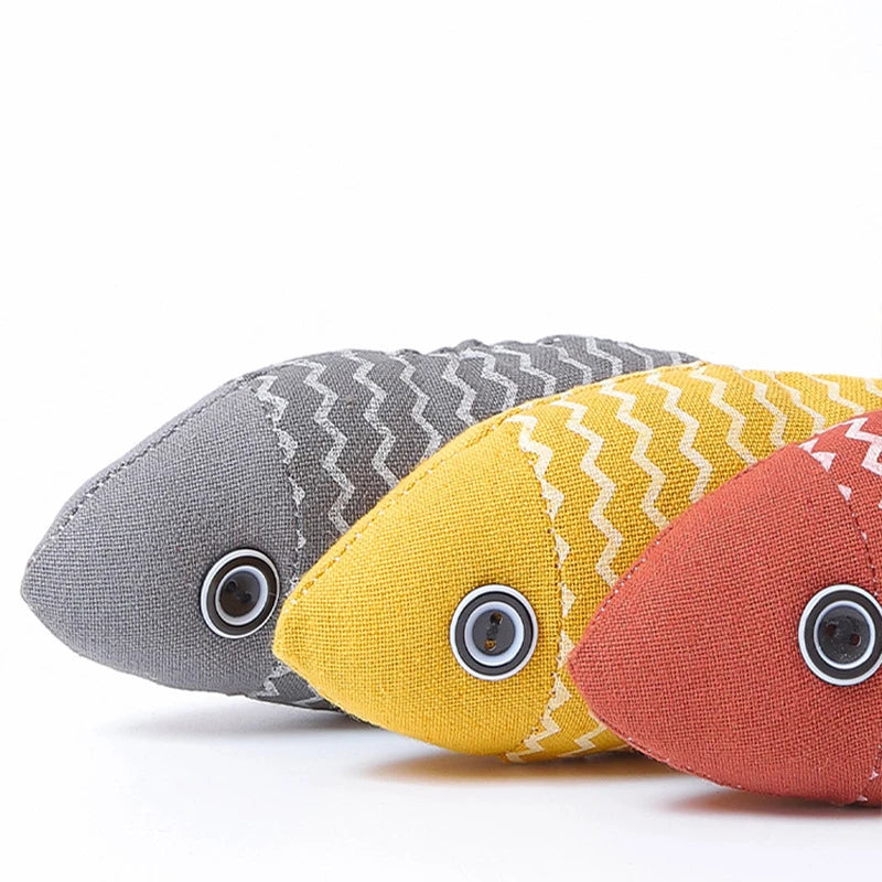 Katzenminze-Fisch-Kratzspielzeug
