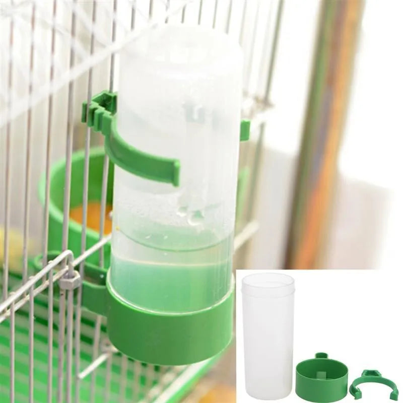Automatischer Wassernapf mit Futterautomat