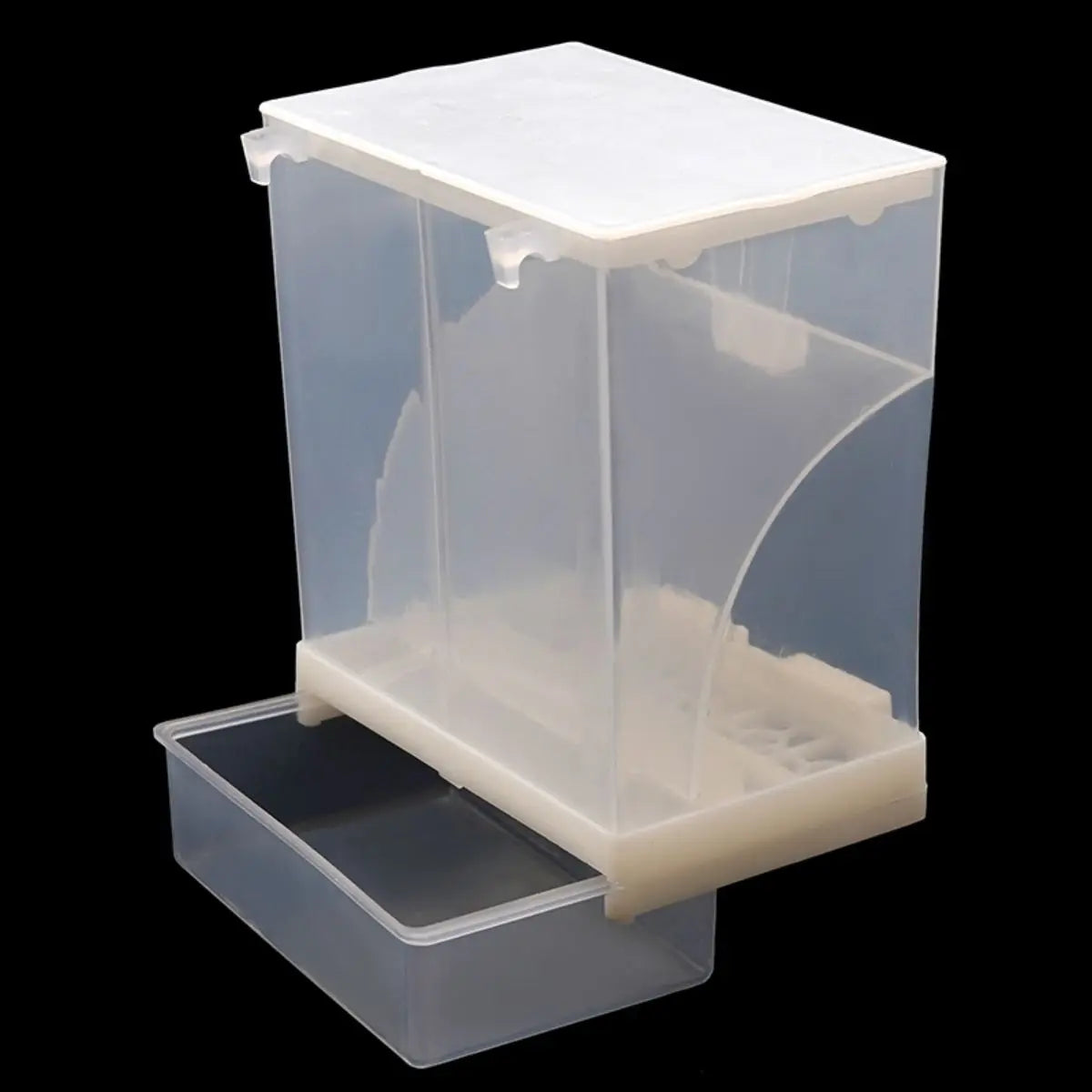 Klarer Plastik-Vogelfutterautomat mit wasserdichtem Design, Seitenansicht.
