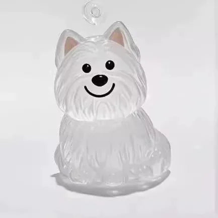 Figure sculptée d'un chien avec les oreilles dressées et un sourire, conçue pour le stockage de cheveux.